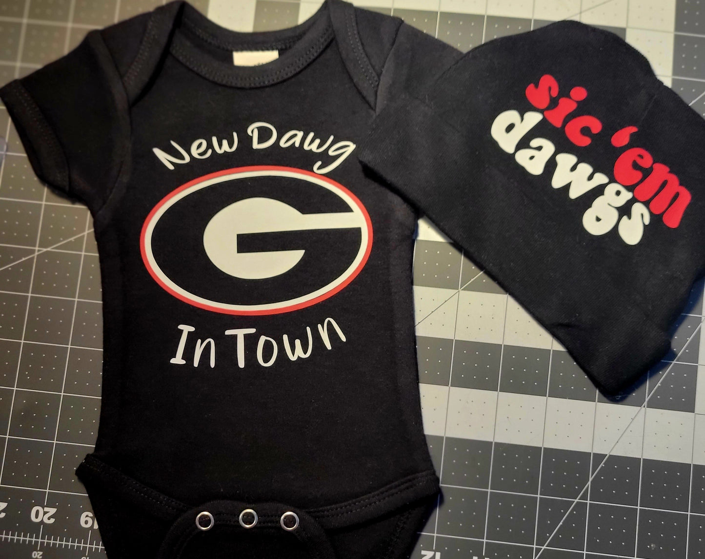 Georgia/Braves Onesie with Hat